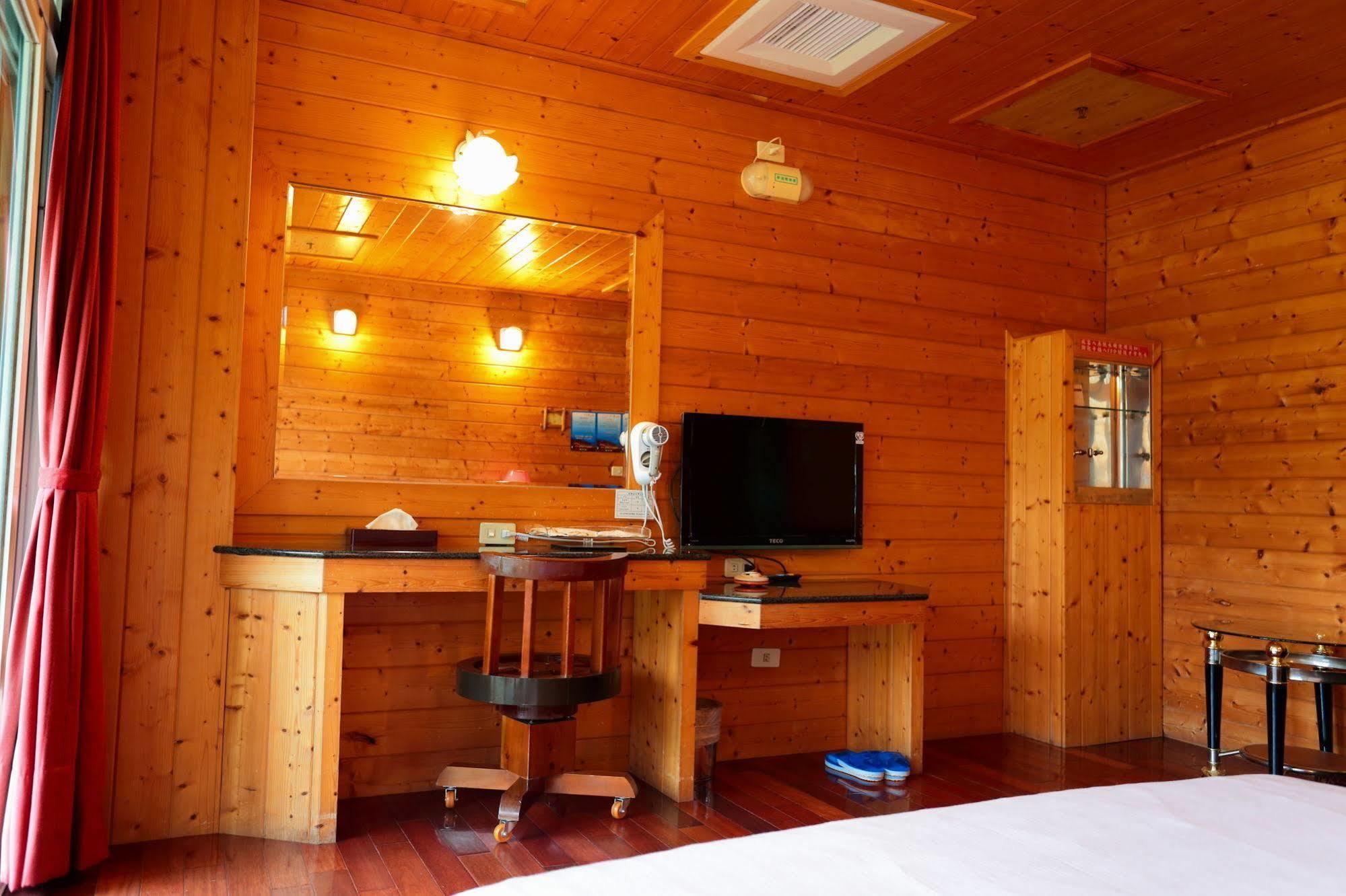 Kingtaiwan Hotel Lugu Bagian luar foto